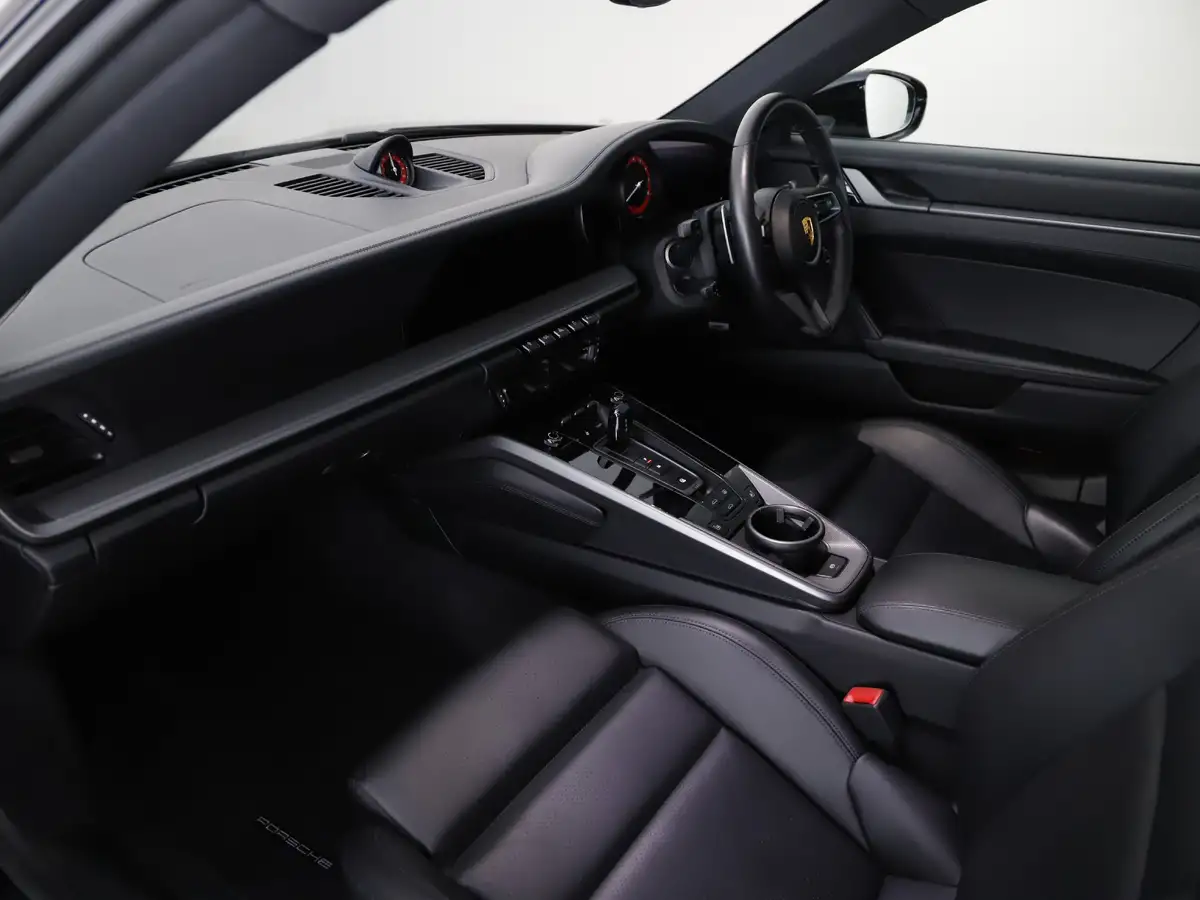 2021-porsche-911-30-carrera-s-coupe-big-2