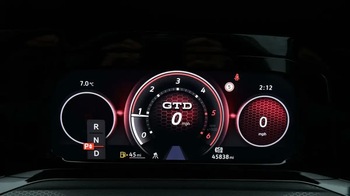 2022-volkswagen-golf-20tdi-gtd-big-10