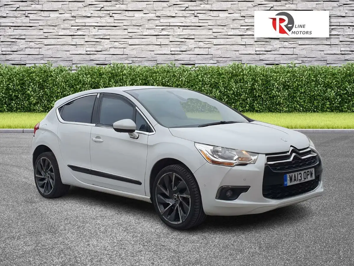 2013-citroen-ds4-20hdi-dsport-big-0