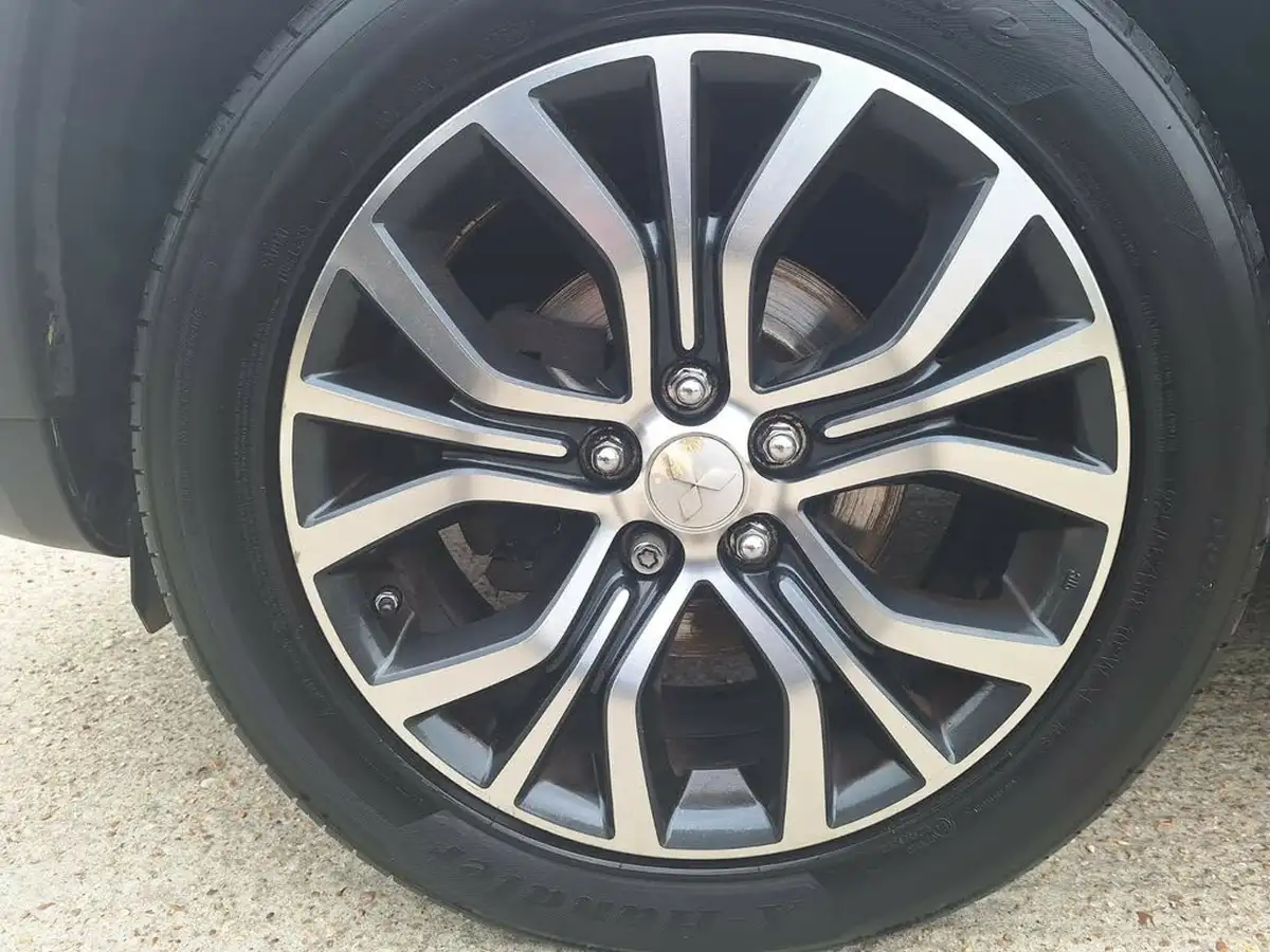 2015-mitsubishi-asx-16-zc-m-big-32