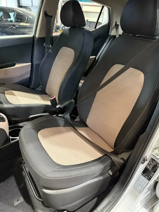 2015-hyundai-i10-10-blue-drive-s-big-20
