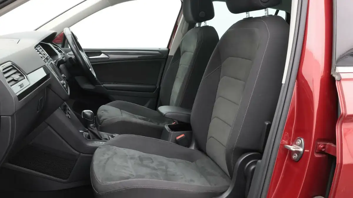 2017-volkswagen-tiguan-20tdi-sel-190ps-4motion-bmt-ss-dsg-big-14