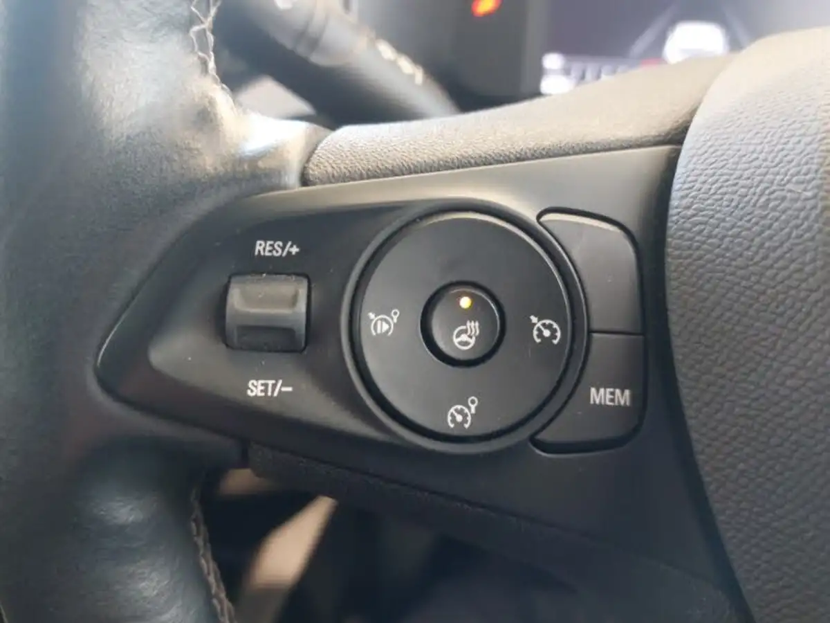 2022-vauxhall-corsa-12-turbo-elite-edition-big-16