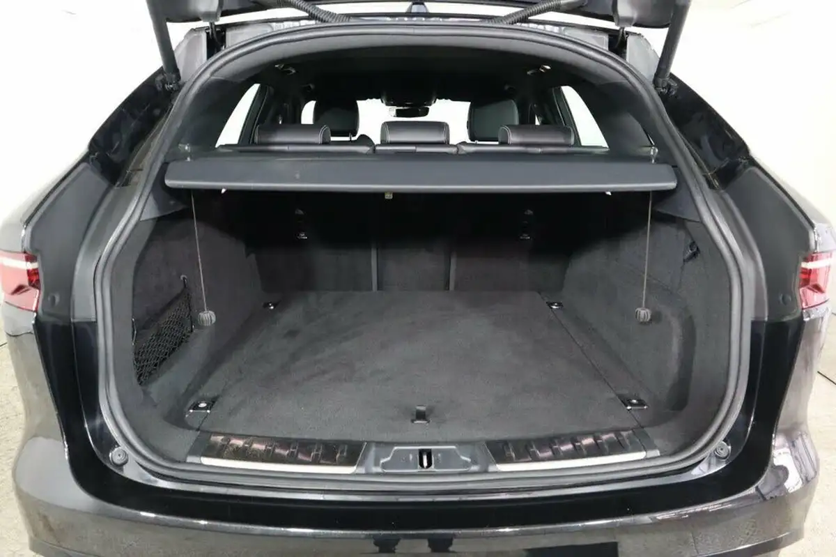 2021-jaguar-f-pace-20-p250-r-dynamic-s-big-36