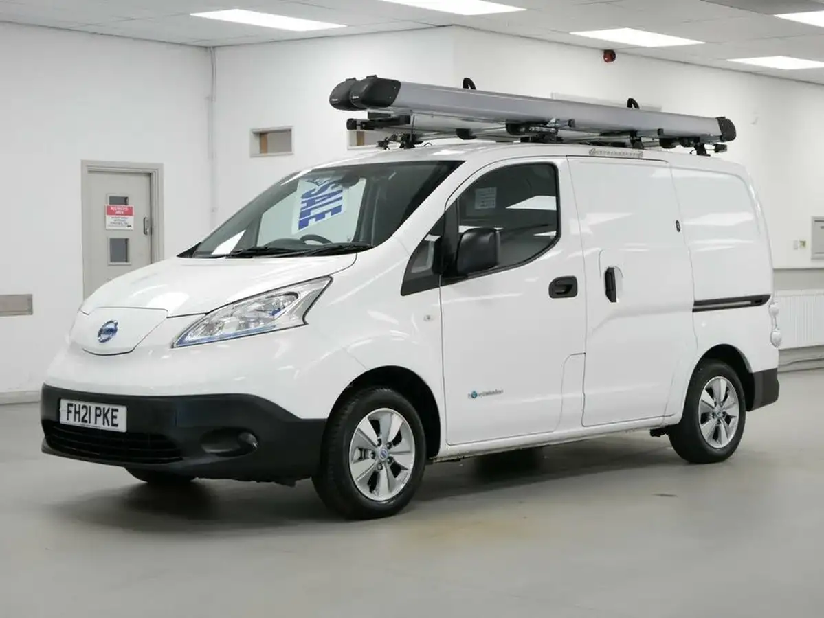 2021-nissan-env200-e-tekna-rapid-panel-van-big-1