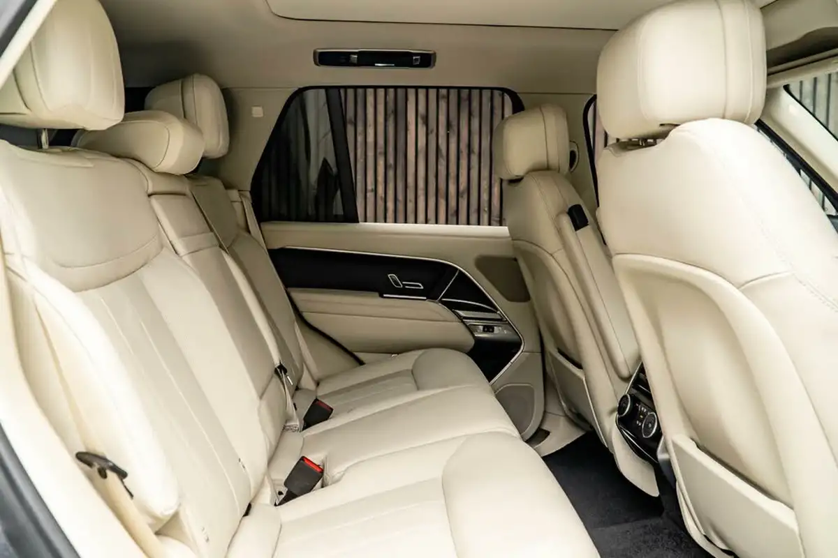 2022-land-rover-range-rover-30-p440e-se-big-38