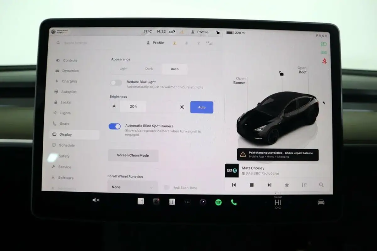 2023-tesla-model-y-e-performance-big-38