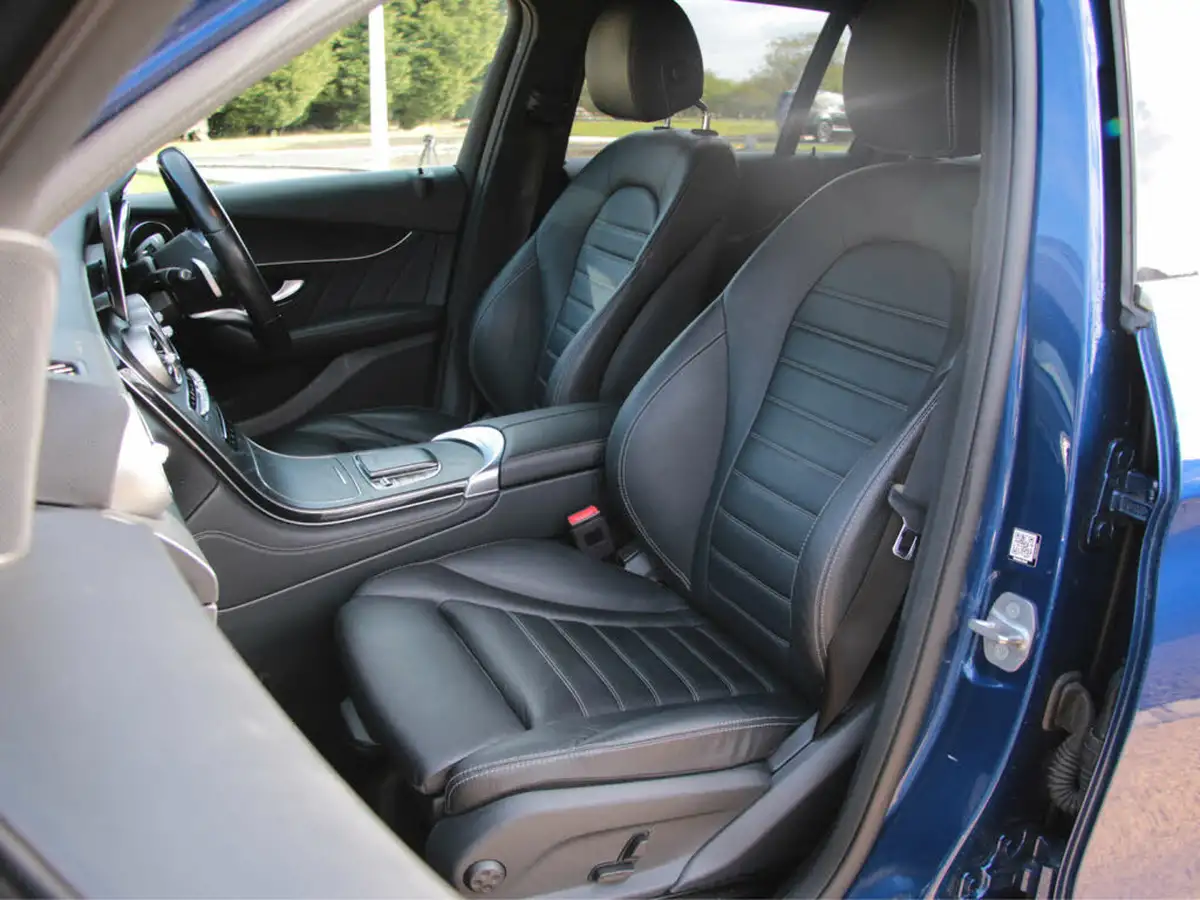 2020-mercedes-benz-glc-class-20-glc300-amg-line-premium-station-wagon-5d-big-12