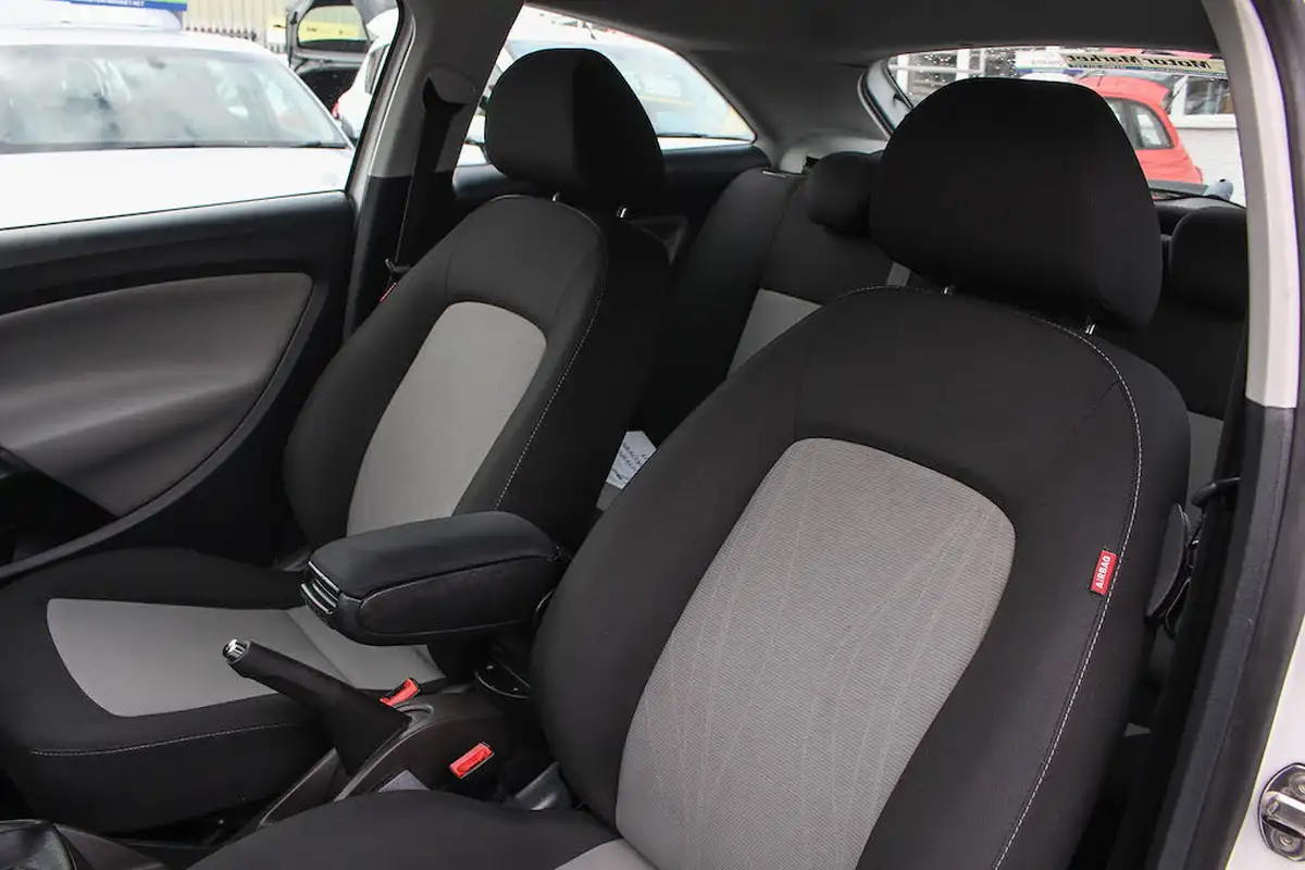 2013-seat-ibiza-14-toca-16v-84ps-sportcoupe-3d-big-15
