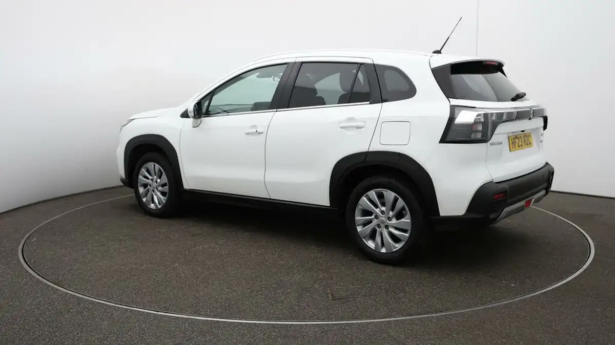 2023-suzuki-s-cross-14-boosterjet-motion-big-29