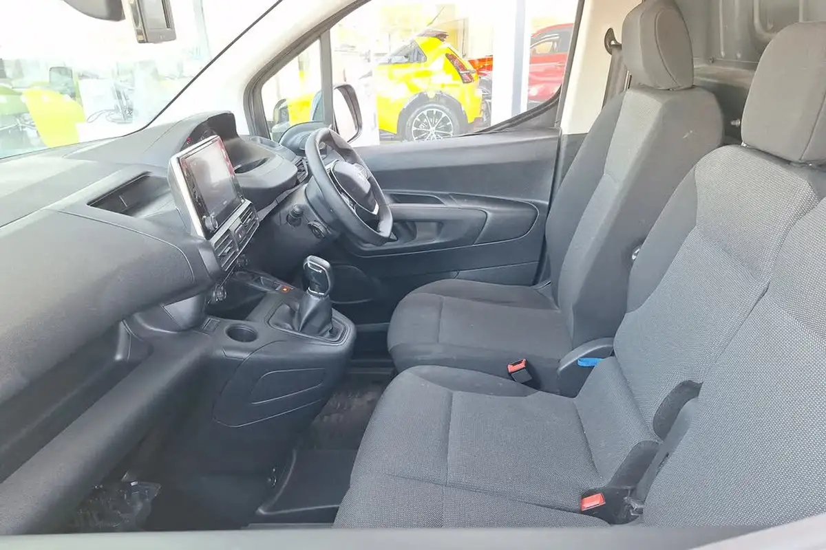 2021-peugeot-partner-15-bluehdi-1000-asphalt-100ps-eu6dt-big-8