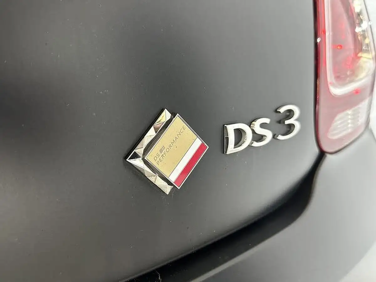 2016-ds-ds-3-16-thp-performance-black-big-16