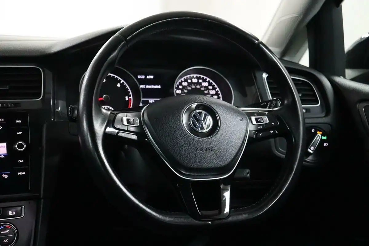 2020-volkswagen-golf-16tdi-match-edition-hatchback-big-41