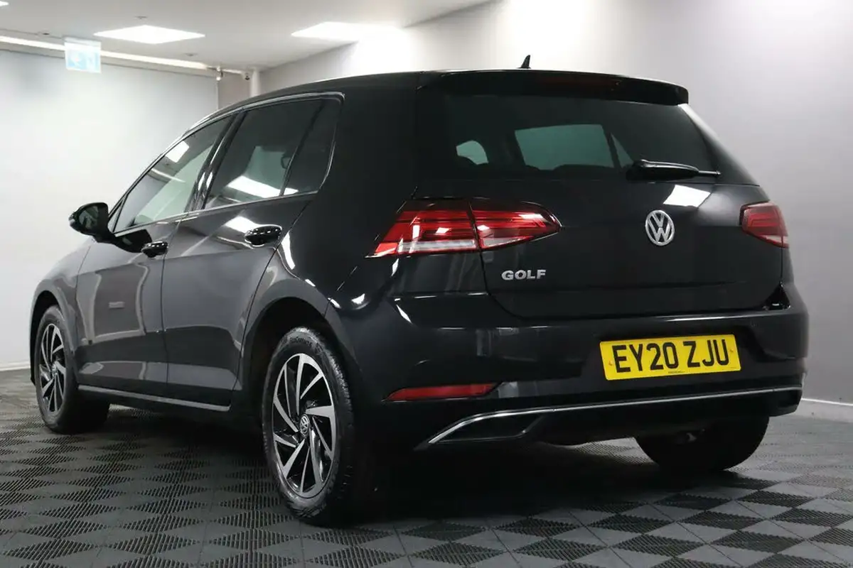 2020-volkswagen-golf-16tdi-match-edition-hatchback-big-17