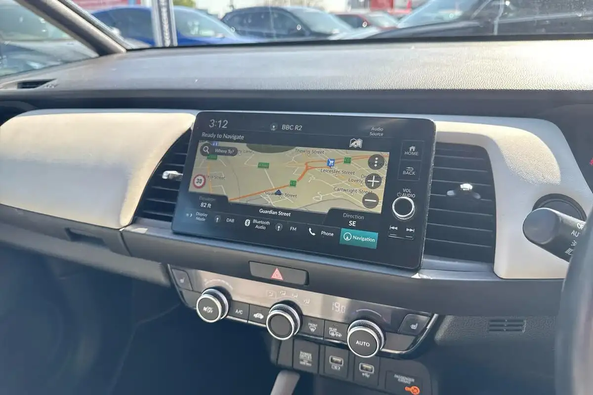 2022-honda-jazz-15-i-mmd-ex-107ps-big-17