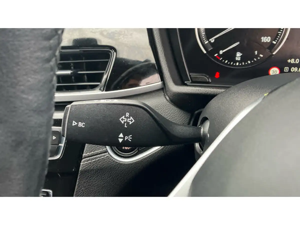 2021-bmw-x1-15-sdrive18i-xline-big-34