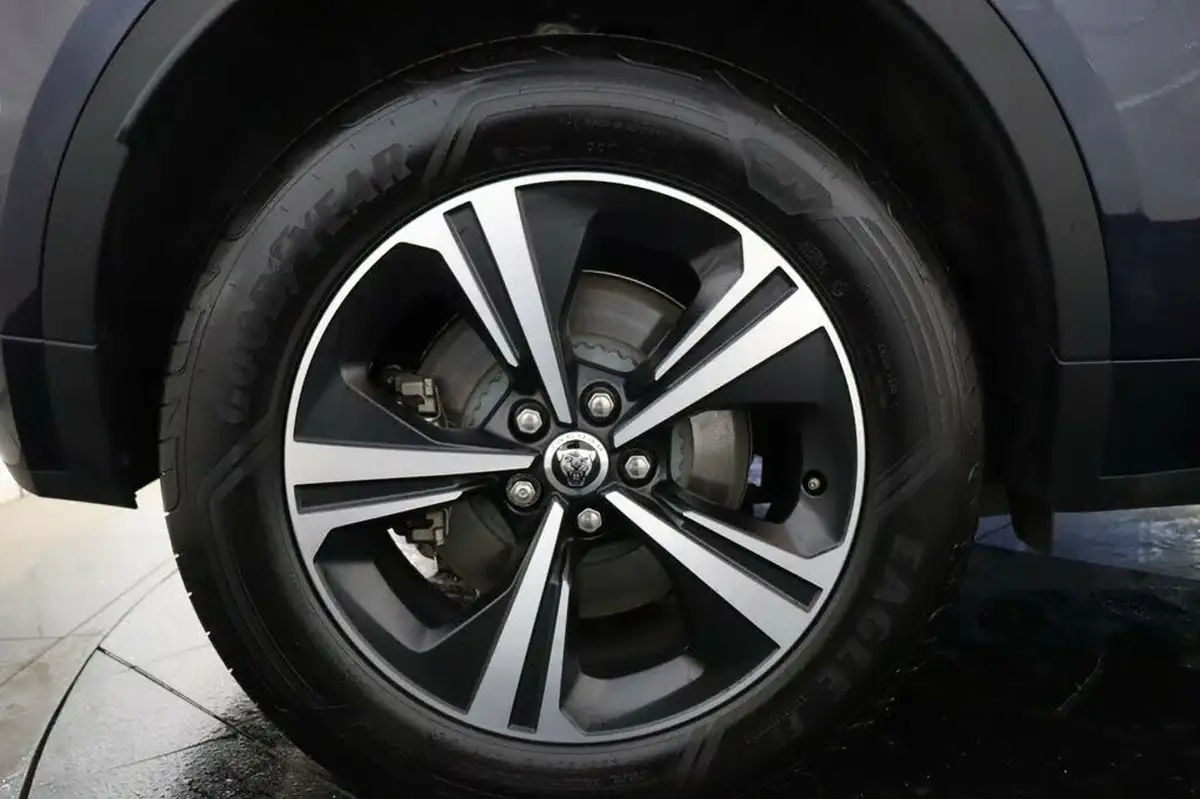 2024-jaguar-e-pace-15-p160-r-dynamic-s-big-43