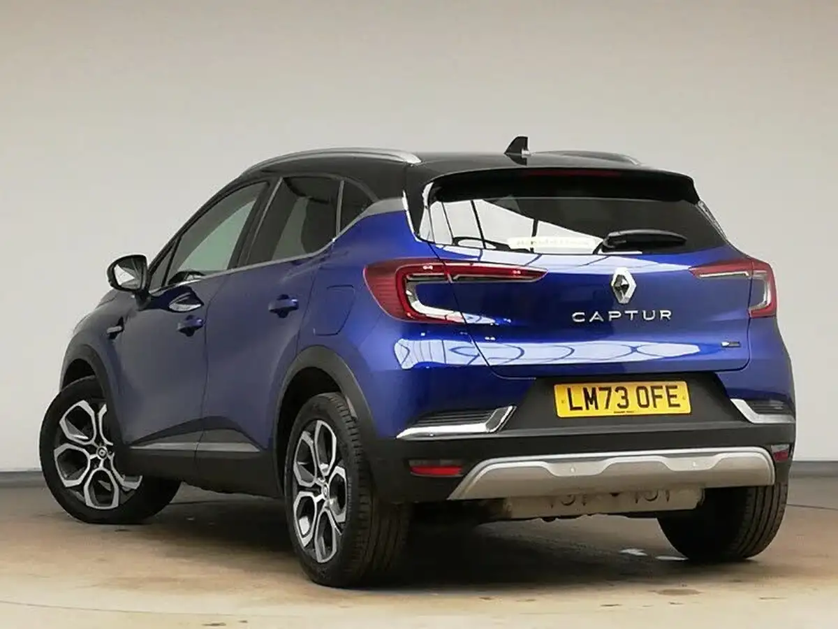 2023-renault-captur-16-techno-160ps-plug-in-big-1