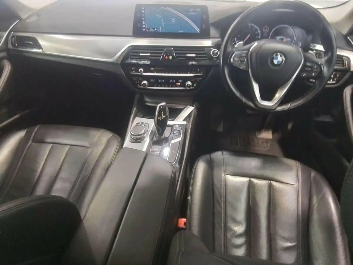 2018-bmw-5-series-20td-520d-se-188bhp-touring-5d-big-4