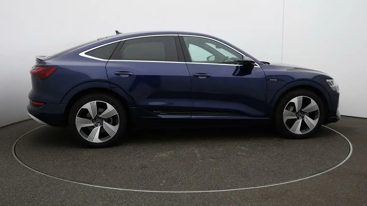 2021-audi-e-tron-55e-s-line-sportback-big-44