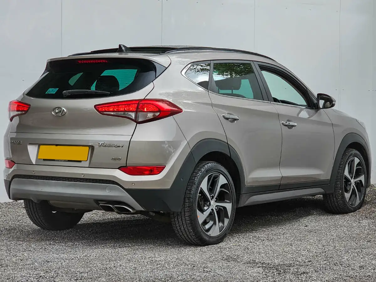2016-hyundai-tucson-20crdi-premium-se-136ps-auto-big-1