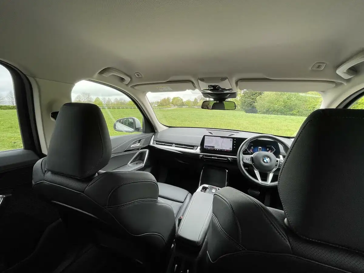2023-bmw-x1-20td-sdrive18d-xline-big-41