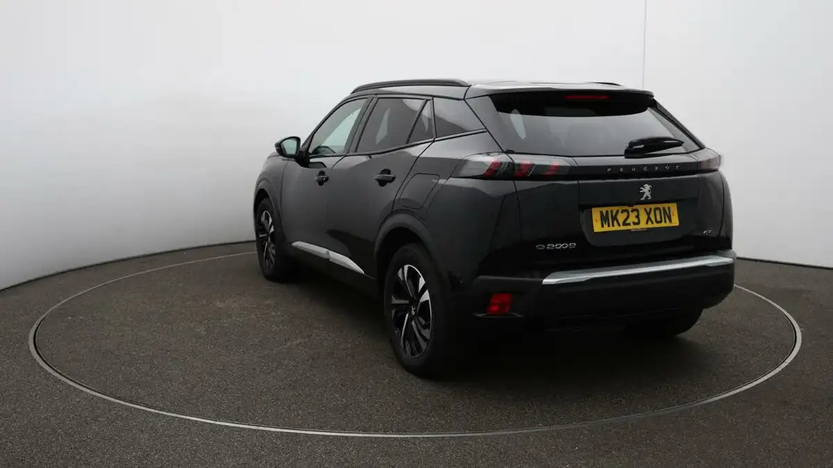 2023-peugeot-2008-suv-e-gt-136bhp-50kwh-station-wagon-big-35