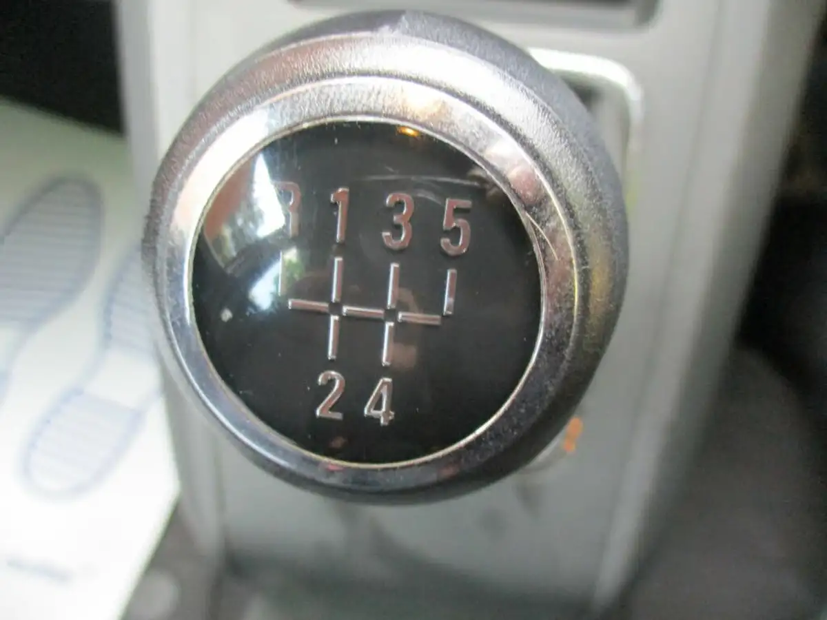 2013-vauxhall-zafira-16-exclusiv-big-42