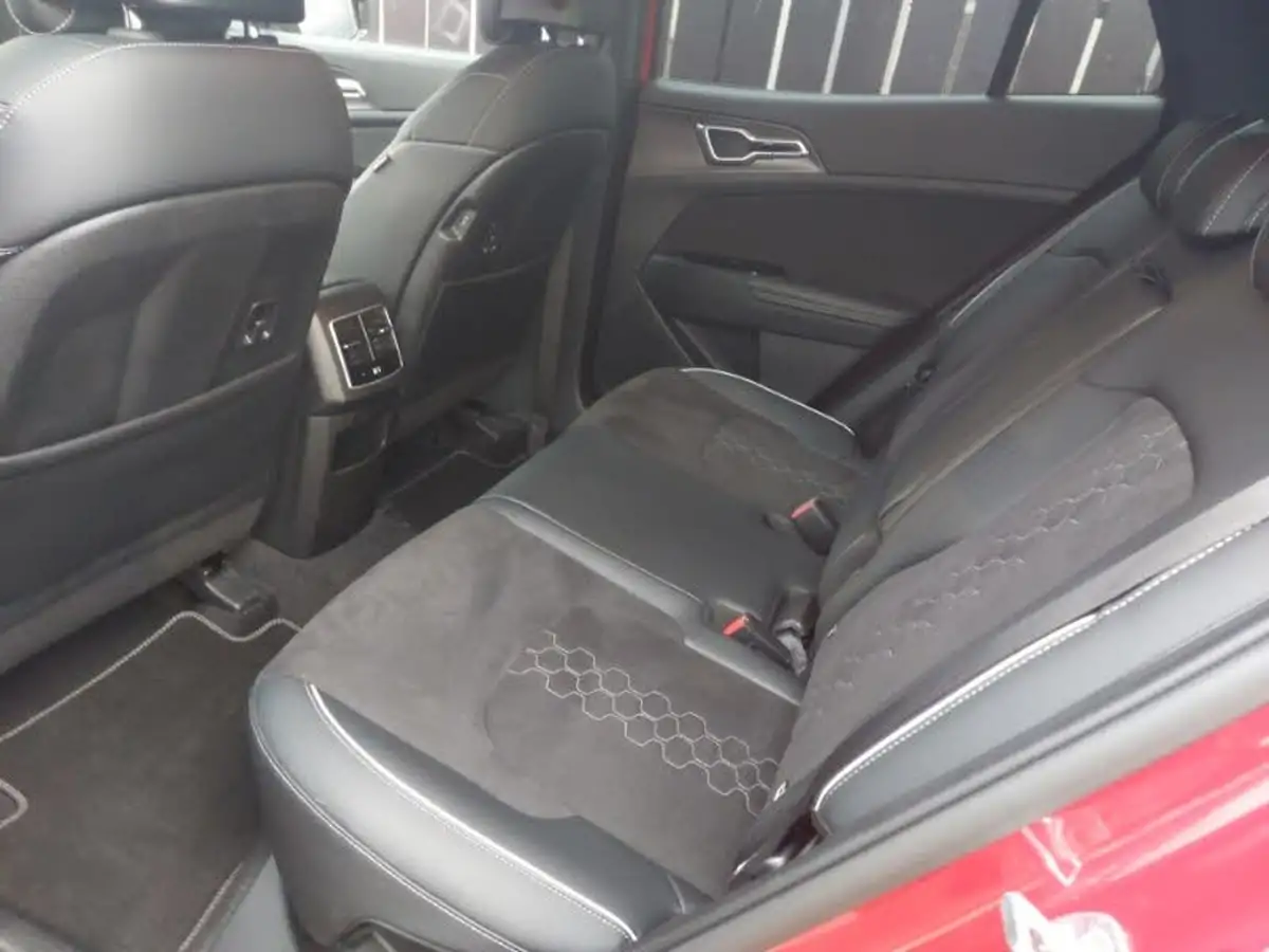 2022-kia-sportage-16-t-gdi-gt-line-148bhp-1598cc-big-5