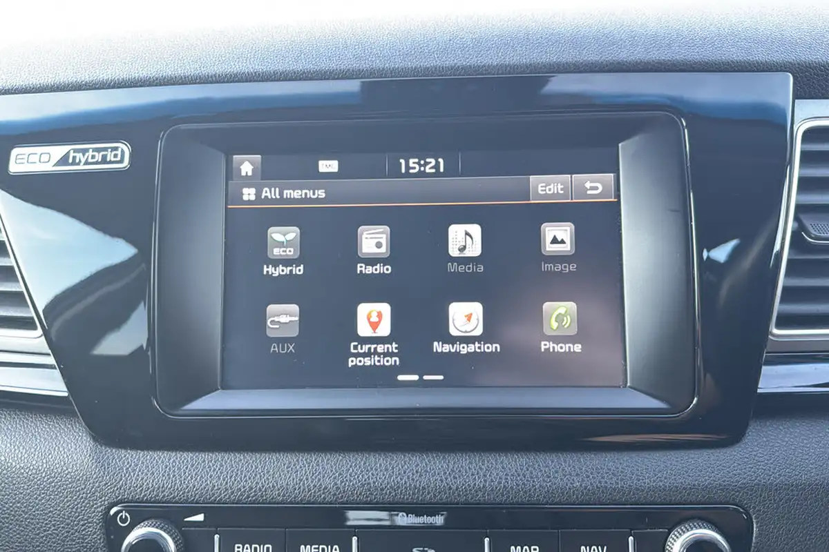 2017-kia-niro-16-gdi-2-156kwh-lithium-ion-big-18