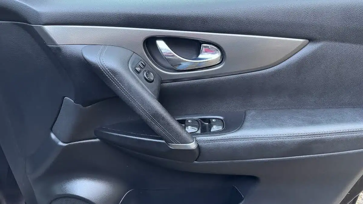 2017-nissan-qashqai-15dci-tekna-big-39