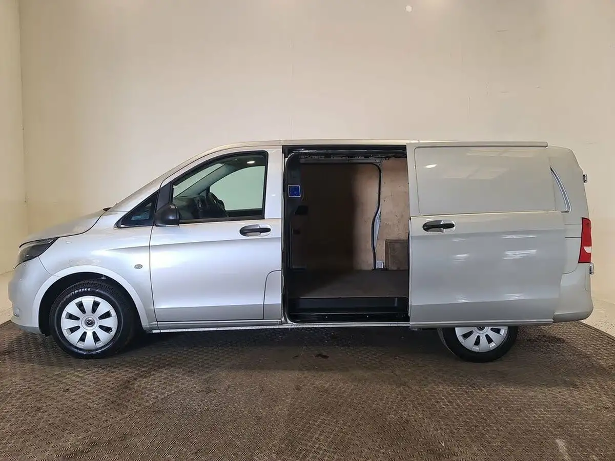 2021-mercedes-benz-vito-18-cdi-114-progressive-l2-panel-big-10