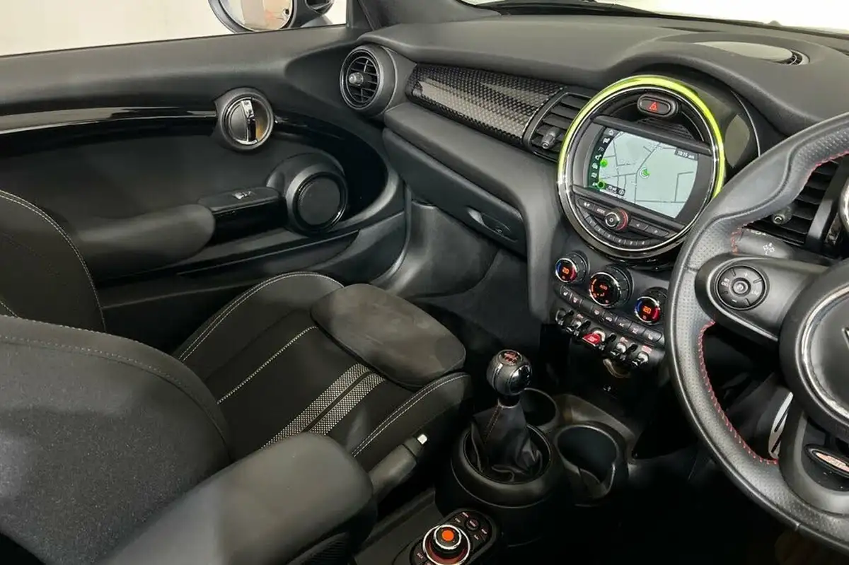 2020-mini-cooper-20-cooper-s-sport-189bhp-convertible-2d-big-26