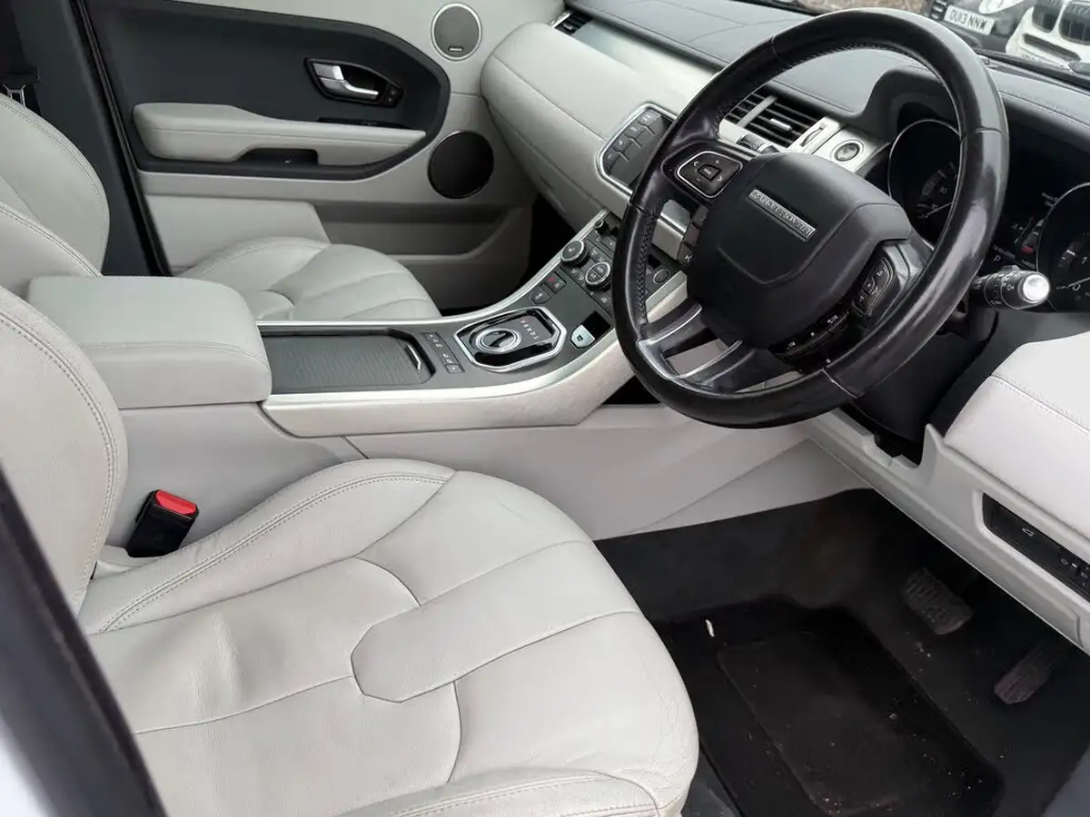 2015-land-rover-range-rover-evoque-22sd4-pure-tech-hatchback-5d-auto-big-27