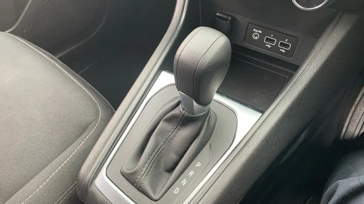 2021-renault-captur-13-tce-iconic-140ps-edc-auto-big-19