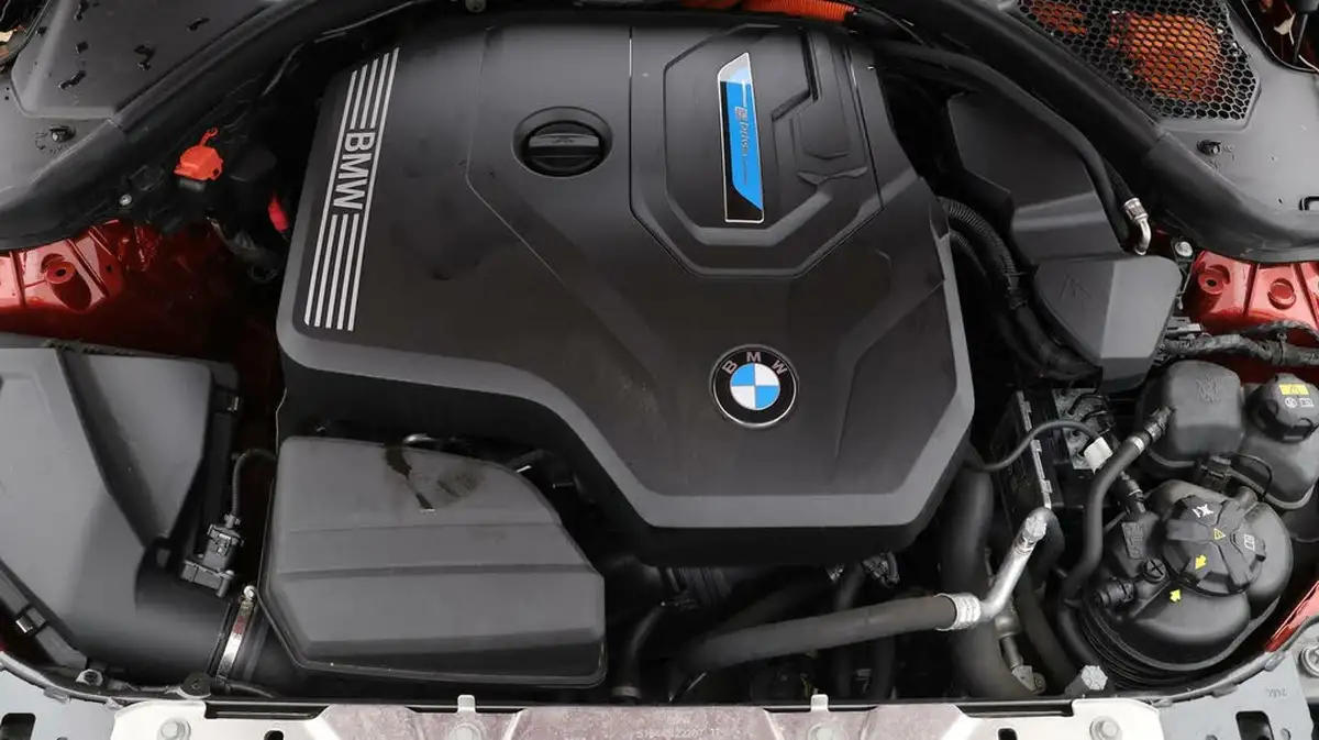 2020-bmw-3-series-20-330e-m-sport-saloon-4d-big-19