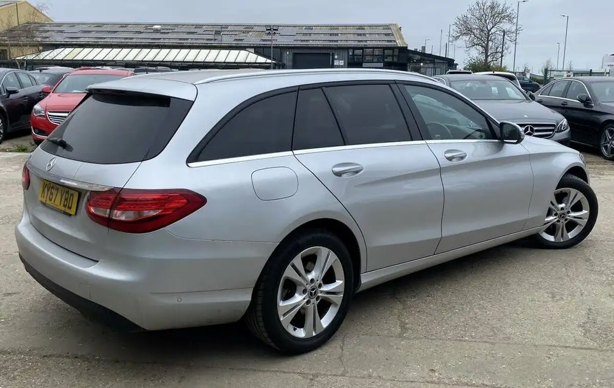 2018-mercedes-benz-c-class-20-c200-se-executive-edition-estate-5d-9g-tronic-plus-big-2