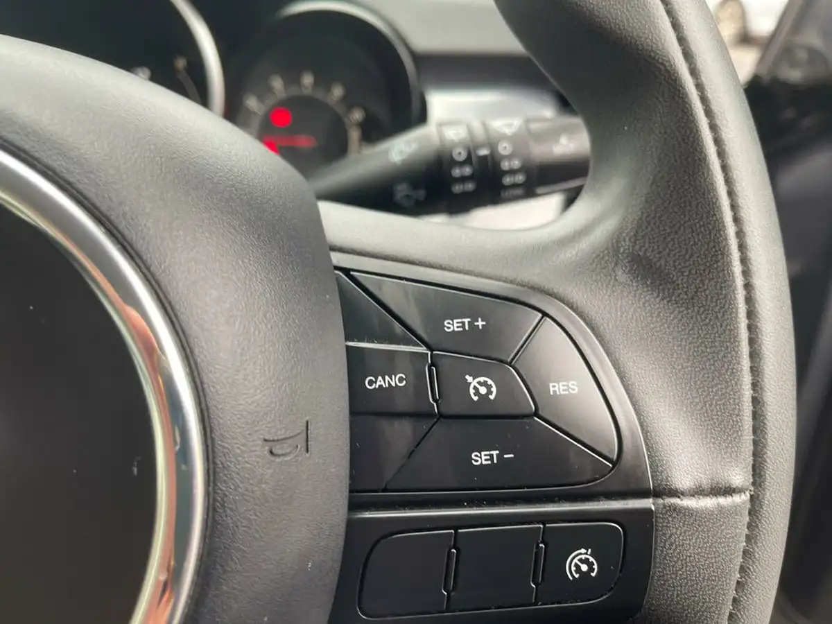 2016-fiat-500x-14-multiair-pop-star-big-32