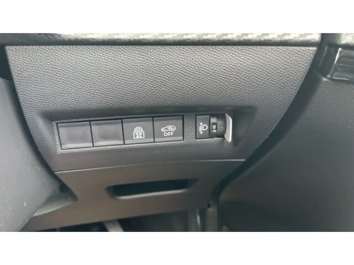 2024-peugeot-208-12-puretech-allure-big-28