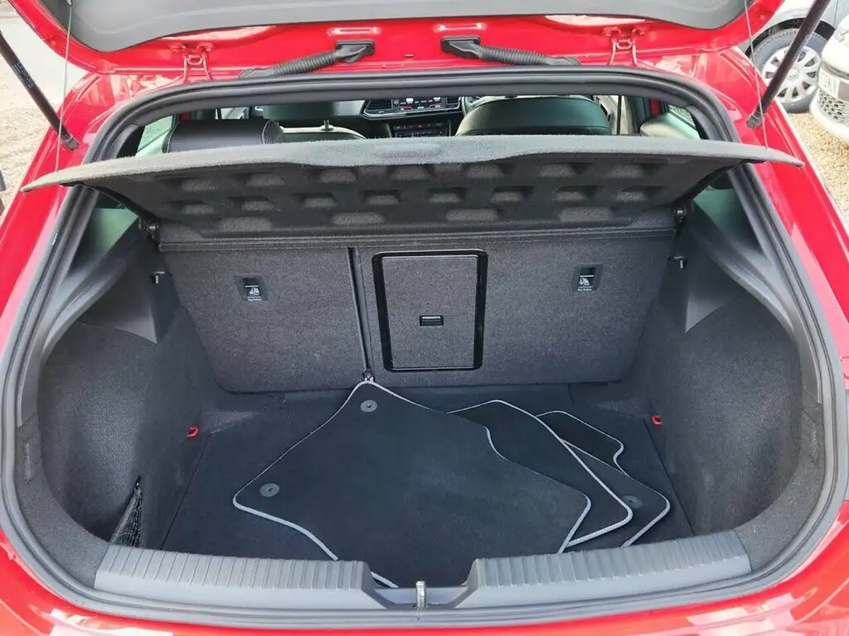 2020-seat-leon-20-tsi-cupra-290-big-40