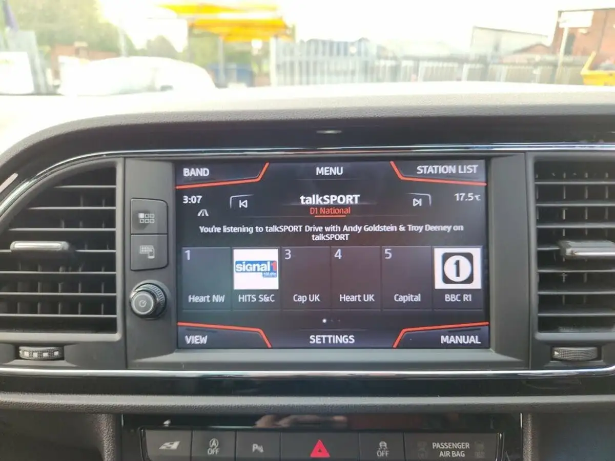 2020-seat-leon-20-tsi-cupra-290-big-16