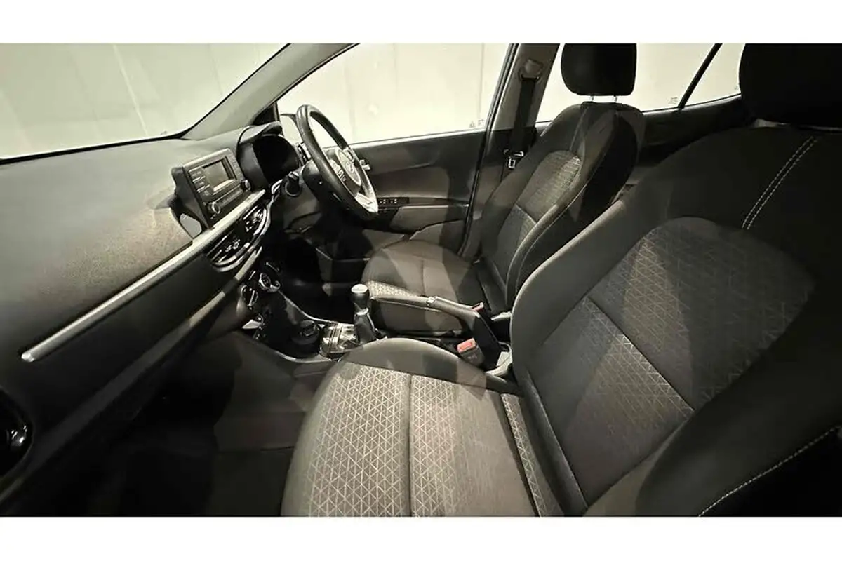 2018-kia-picanto-125-2-83bhp-big-15