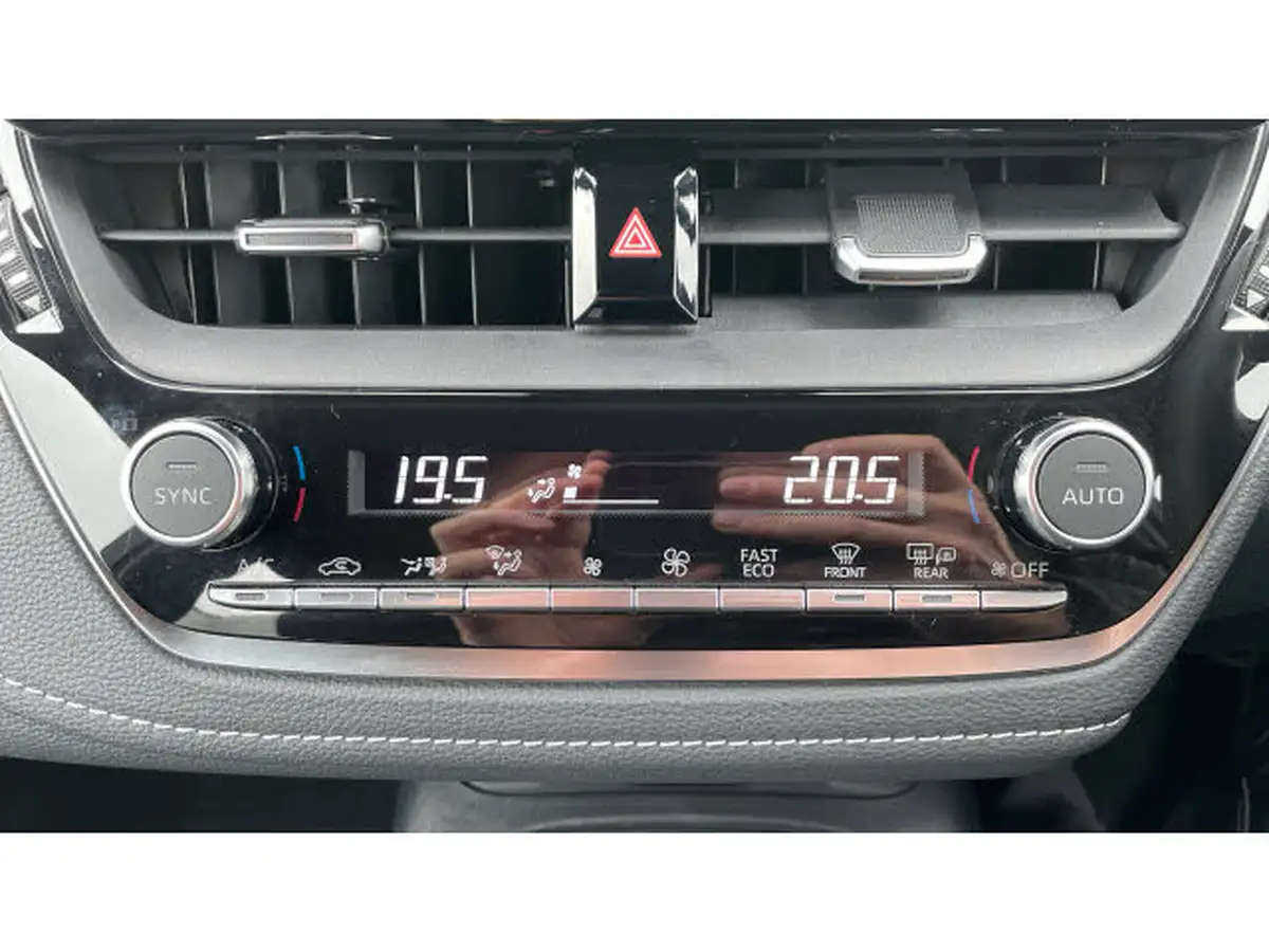 2024-toyota-corolla-18-vvt-i-icon-touring-sports-big-29