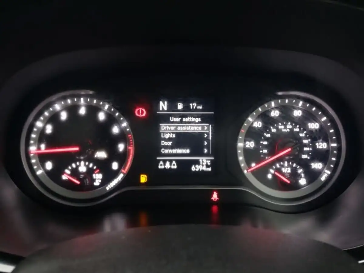 2023-hyundai-i10-12-premium-auto-big-10