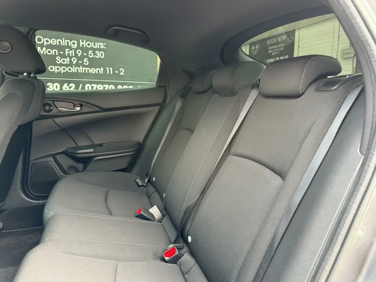 2018-honda-civic-10-vtec-turbo-se-126ps-hatchback-5d-big-45
