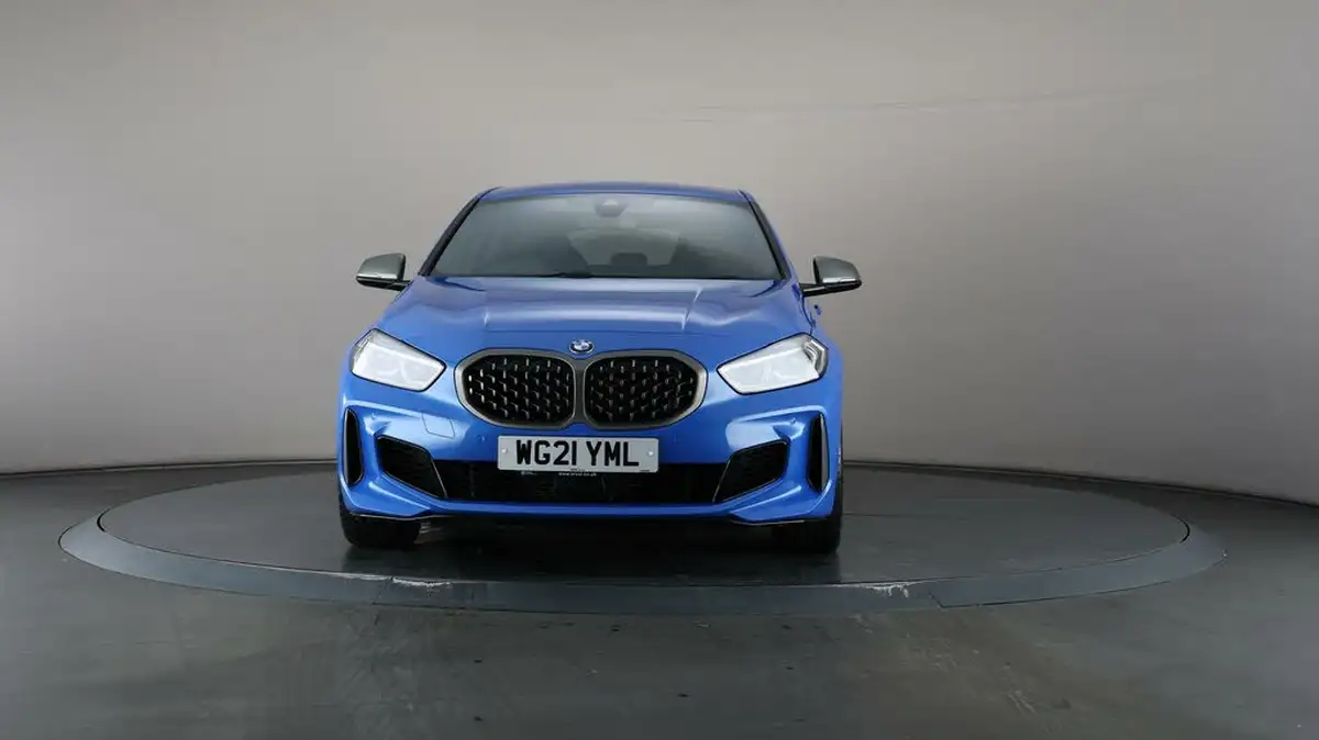 2021-bmw-1-series-20-m135i-xdrive-big-44