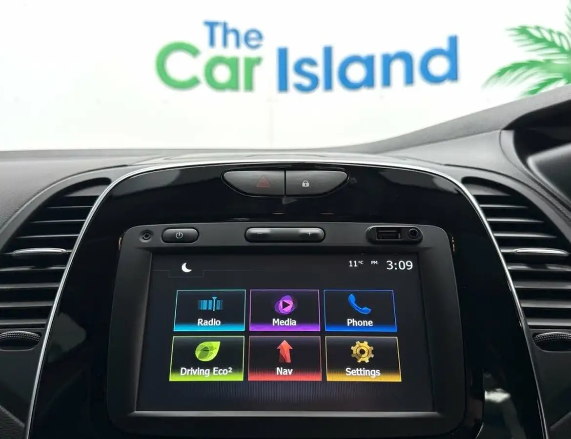 2017-renault-captur-09-tce-dynamique-s-nav-big-22