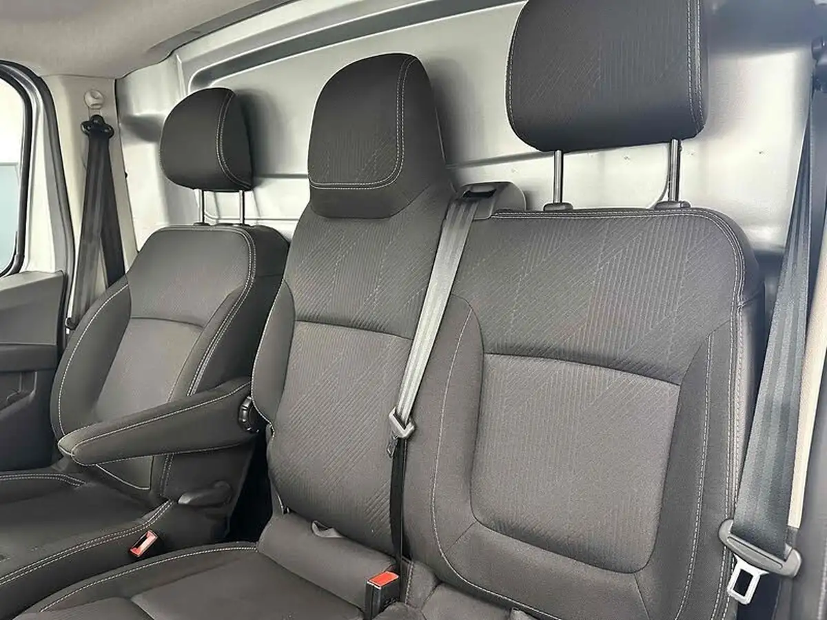 2023-renault-trafic-20dci-sl30-150-extra-eu6d-edc-auto-big-11