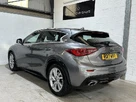 2017-infiniti-q30-15d-premium-tech-small-1