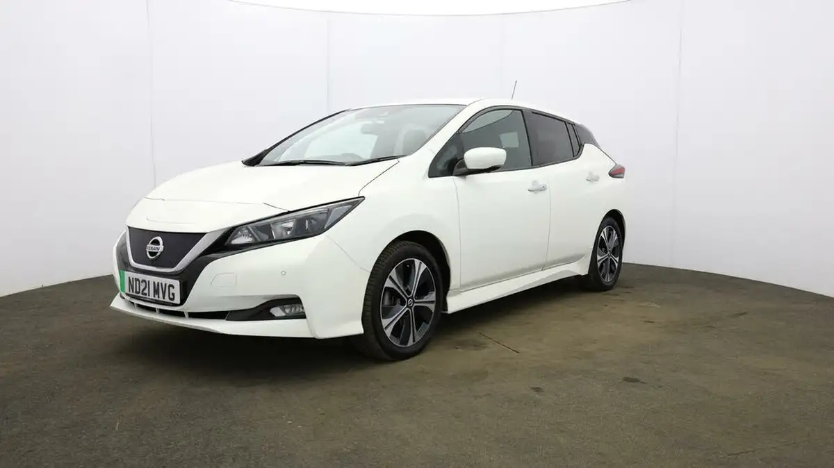 2021-nissan-leaf-e-n-connecta-big-2